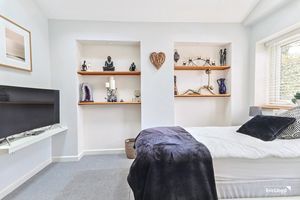 Photo 16- click for photo gallery